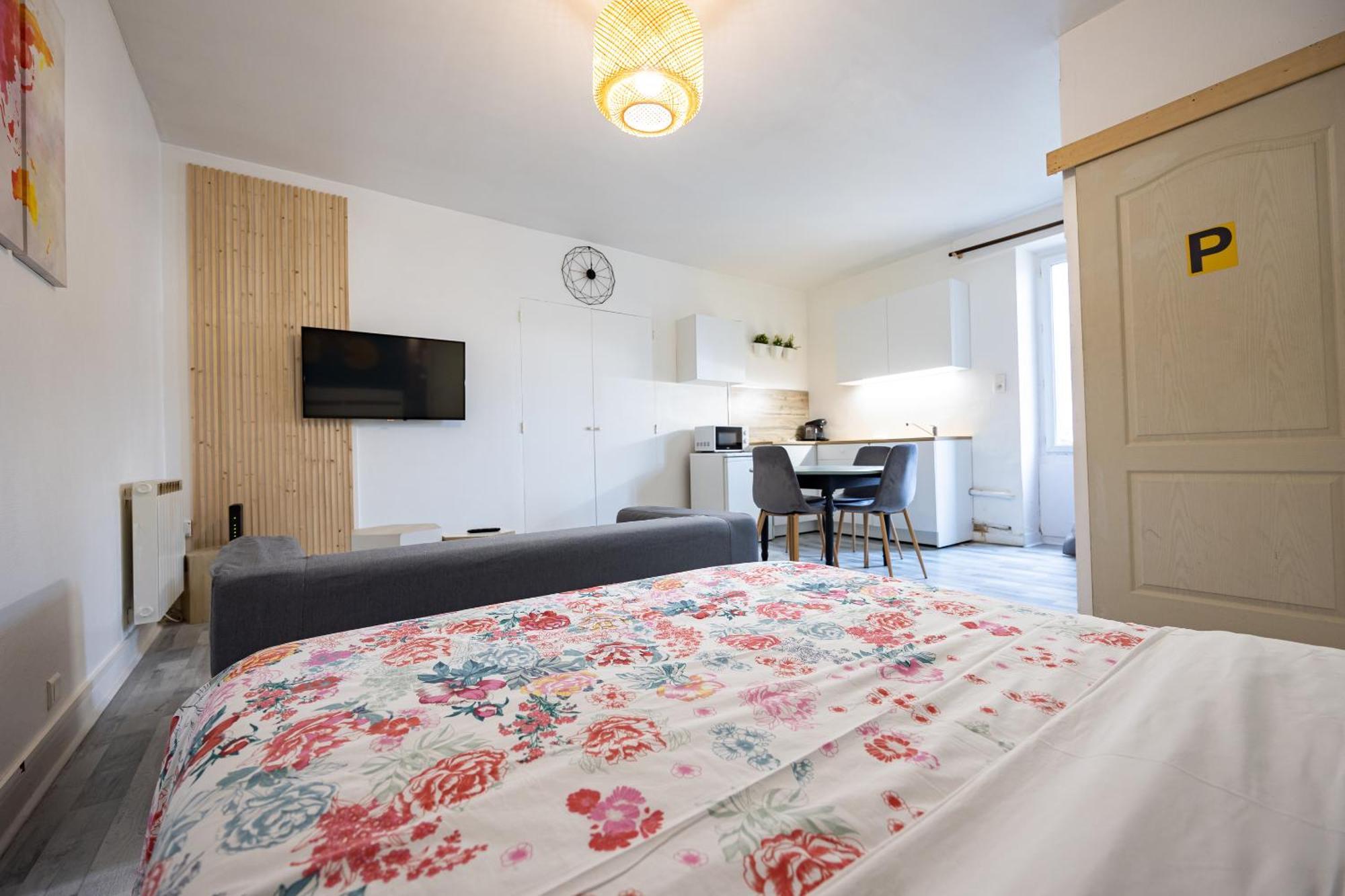 Le De L'ile Apartment *